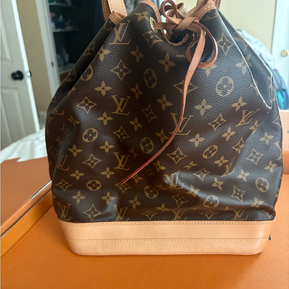 Louis Vuitton Noe GM Women's Bag